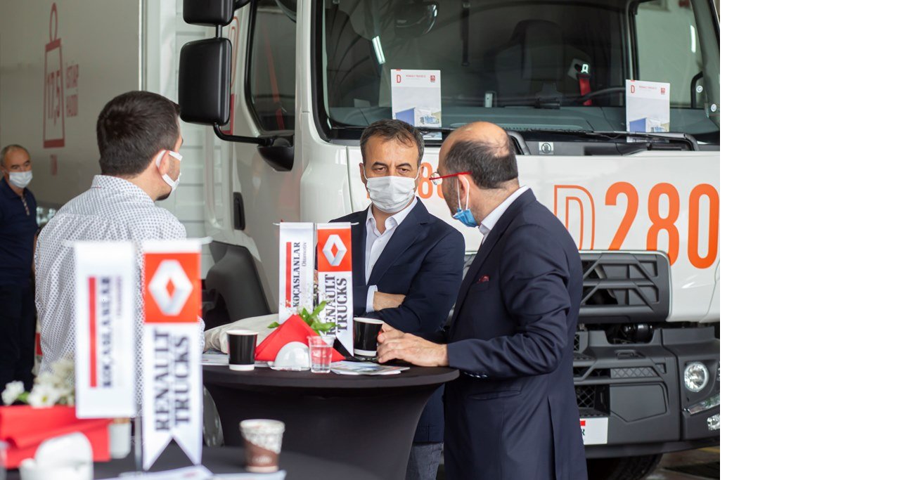 renault-trucks-d-med-roadshow-koc-aslanlar-otomotiv-go-rsel-2.jpg