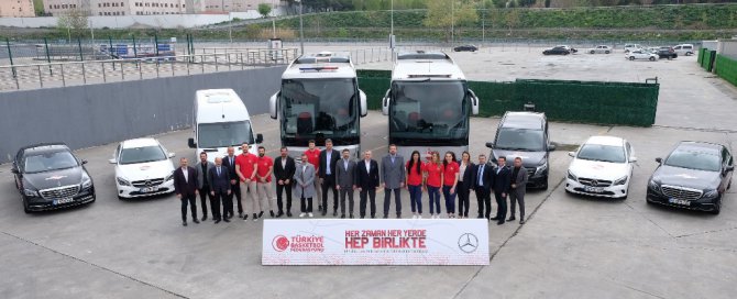 mercedes-benz-turk---turkiye-basketbol-federasyonu-imza-toreni_6.jpg